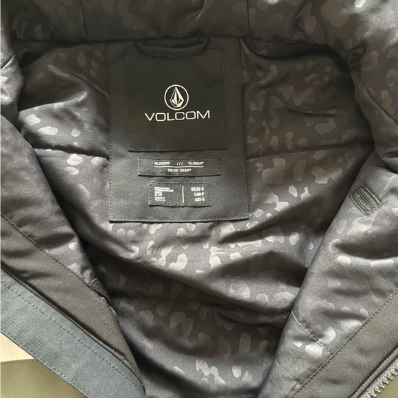 Volcom Snow Jacket - Picture 3 of 5